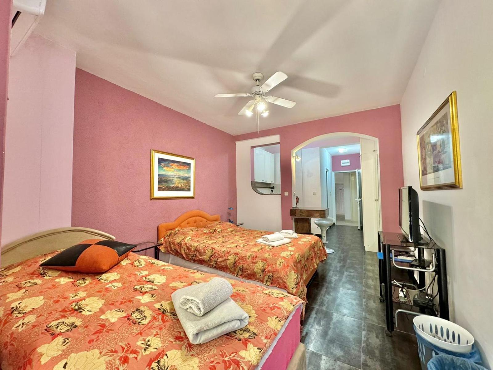 Sun Rose Apartments Sveti Stefan Bagian luar foto